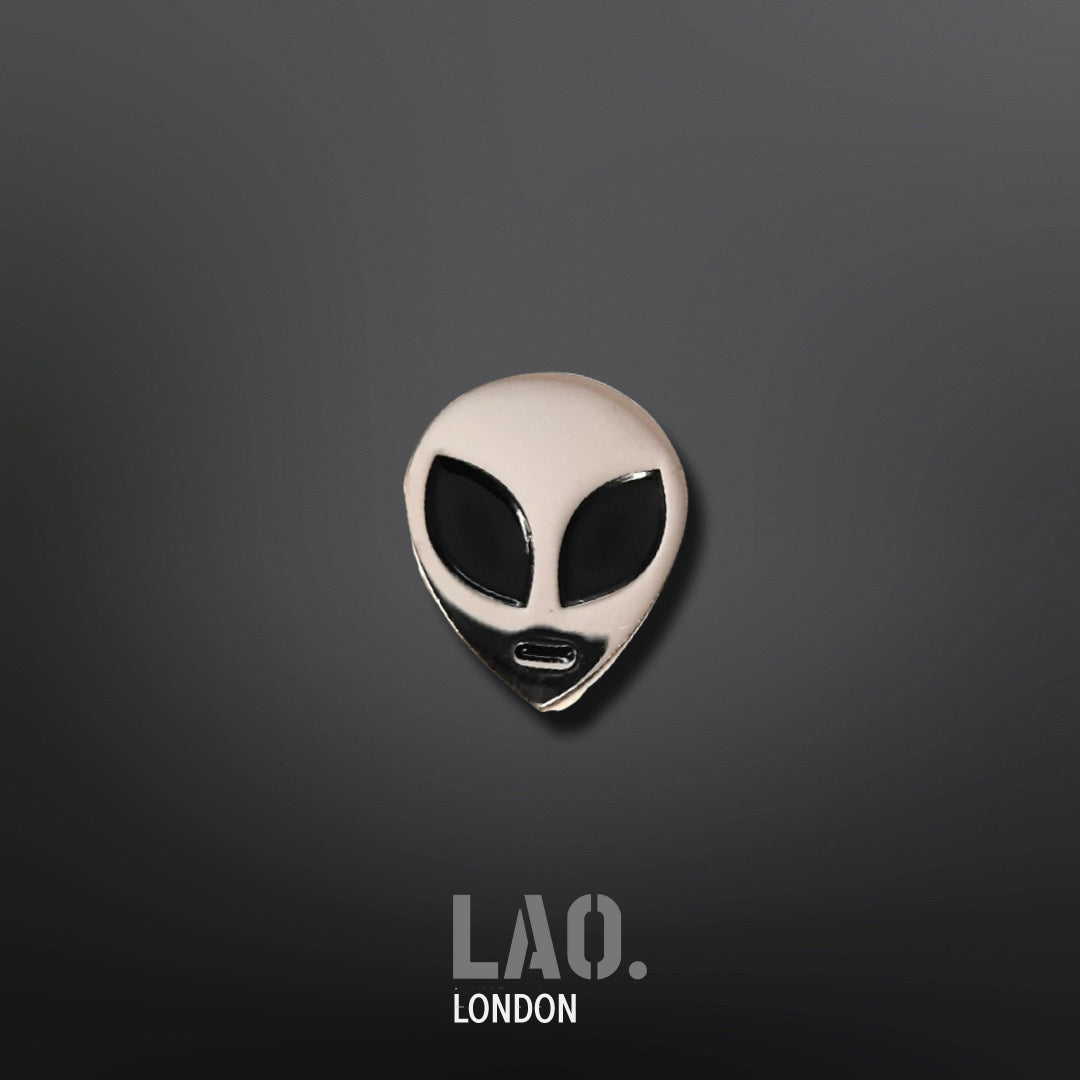 Chrome Alien Head Pin Badge